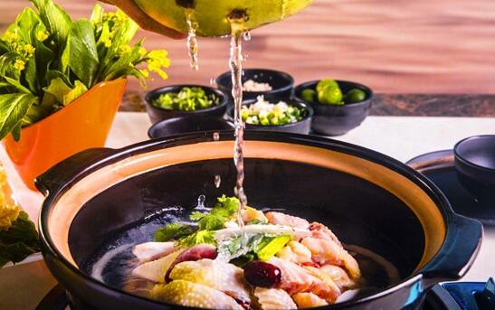 海南椰子鸡火锅加盟怎么样好吃吗？