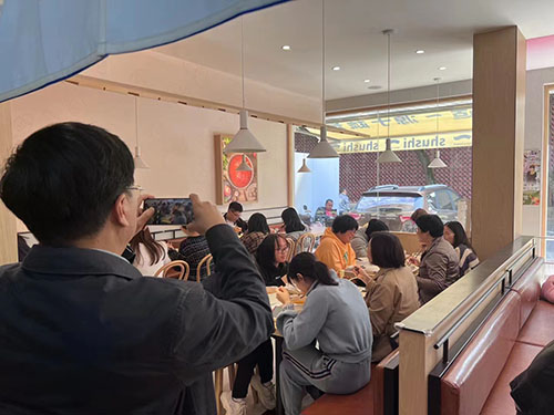品牌麻辣烫加盟费多少，品牌麻辣烫加盟费多少钱？