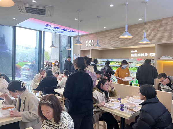 小县城适合加盟投资的店铺，小投资2～3万加盟店？