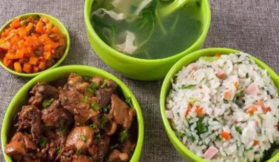 开菜饭加盟店怎么样？共享美食盈利的创业机遇！