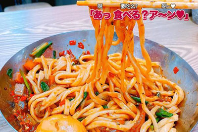 剁椒面加盟哪家好？品味与商机并存的【老田剁椒面】